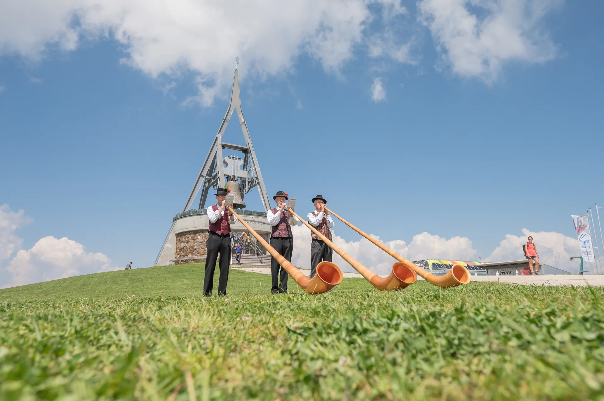 Traditionelle Alphörner am Kronplatz